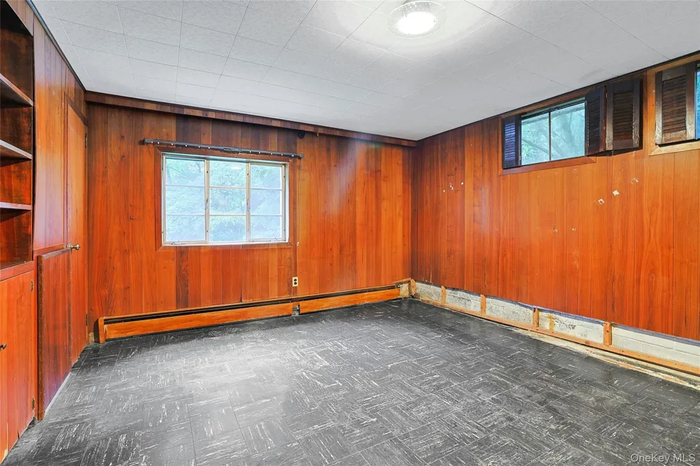 12 E Wheeler Place E West Nyack, NY 10994