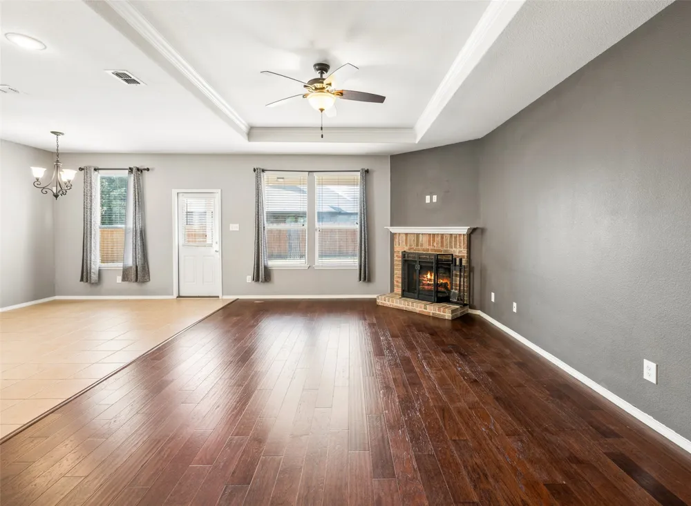 409 Mariscal Place Fort Worth, TX 76131