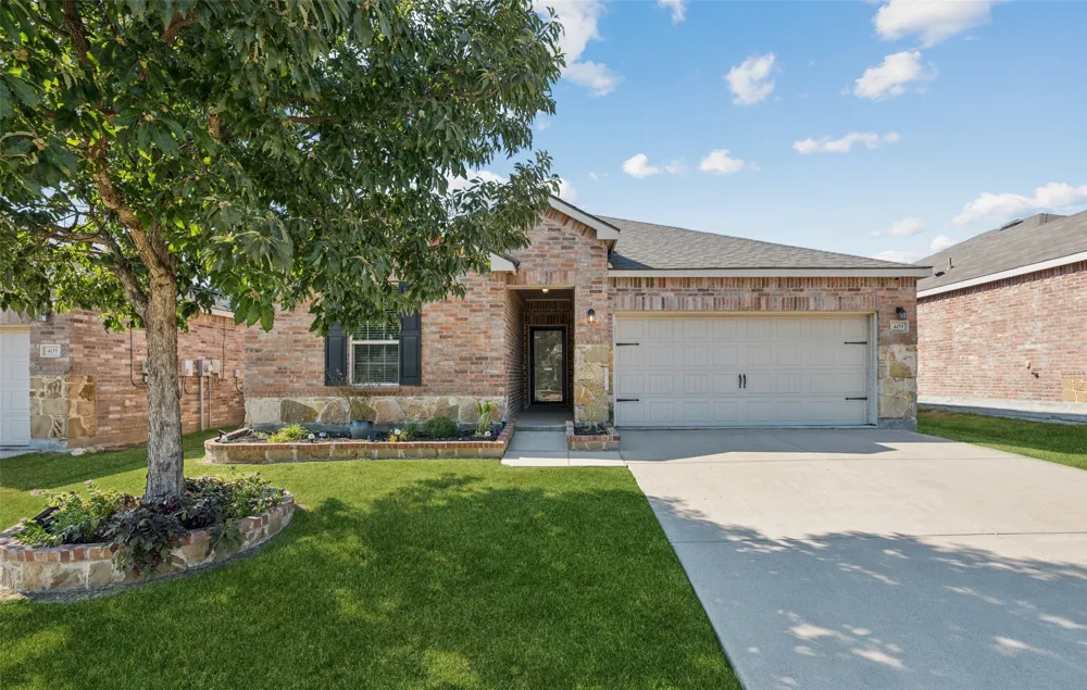 409 Mariscal Place Fort Worth, TX 76131