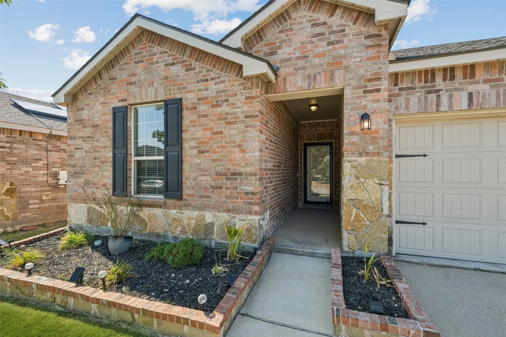 409 Mariscal Place Fort Worth, TX 76131