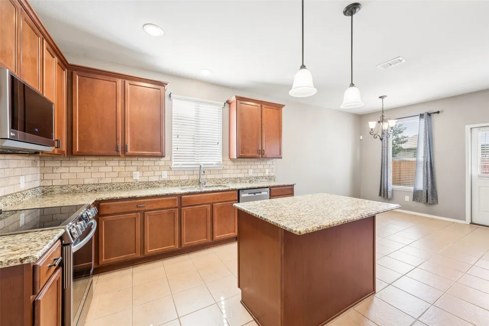 409 Mariscal Place Fort Worth, TX 76131
