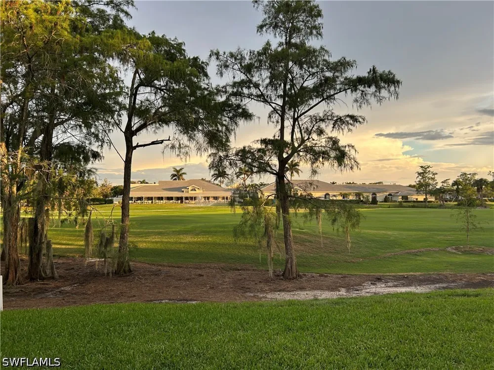 Dennis Circle #M103 Naples, FL 34104
