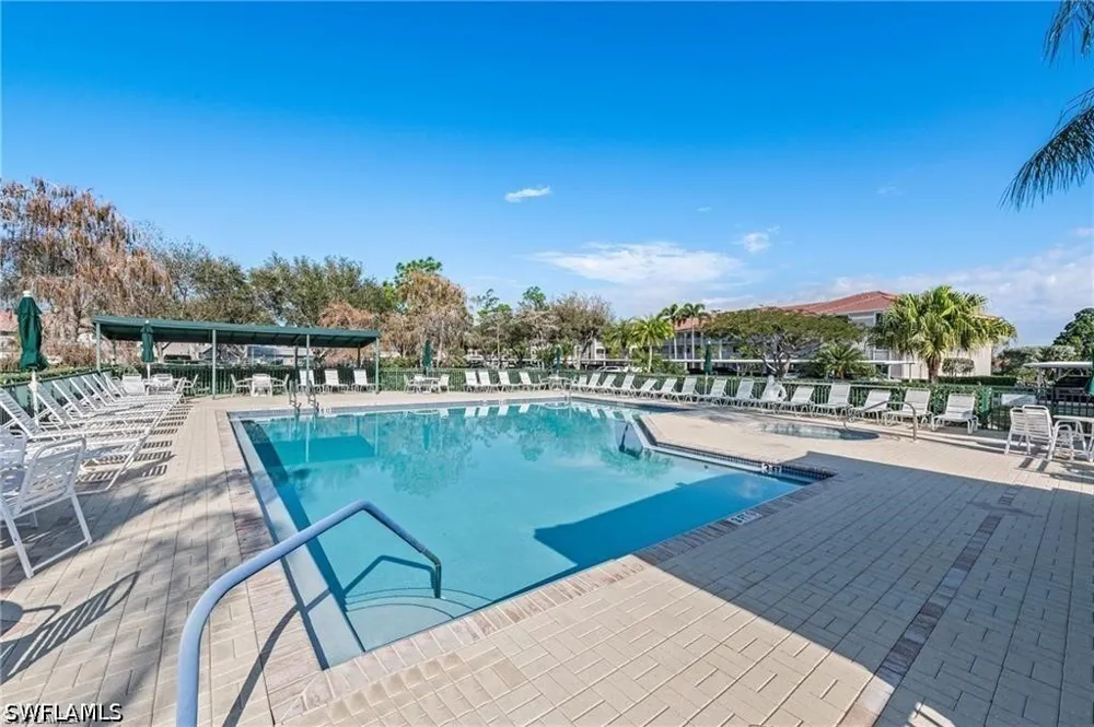 Dennis Circle #M103 Naples, FL 34104