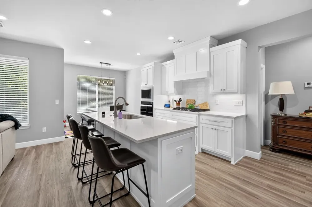 811 E Jacksonville Street Broken Arrow, OK 74012