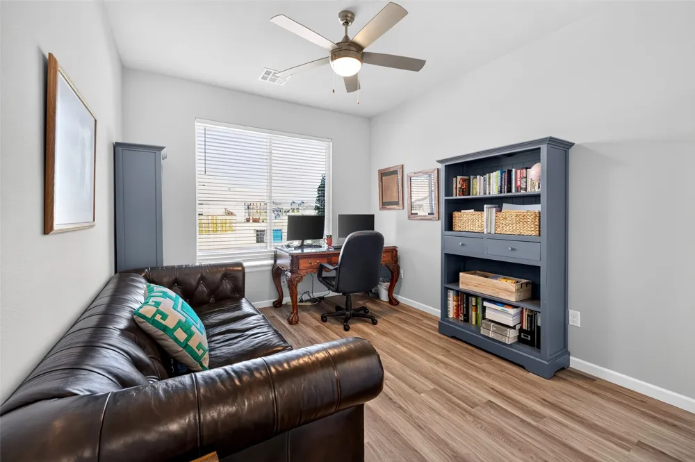 811 E Jacksonville Street Broken Arrow, OK 74012