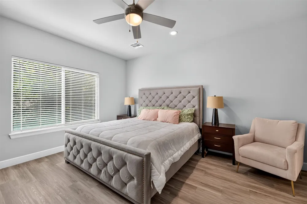 811 E Jacksonville Street Broken Arrow, OK 74012