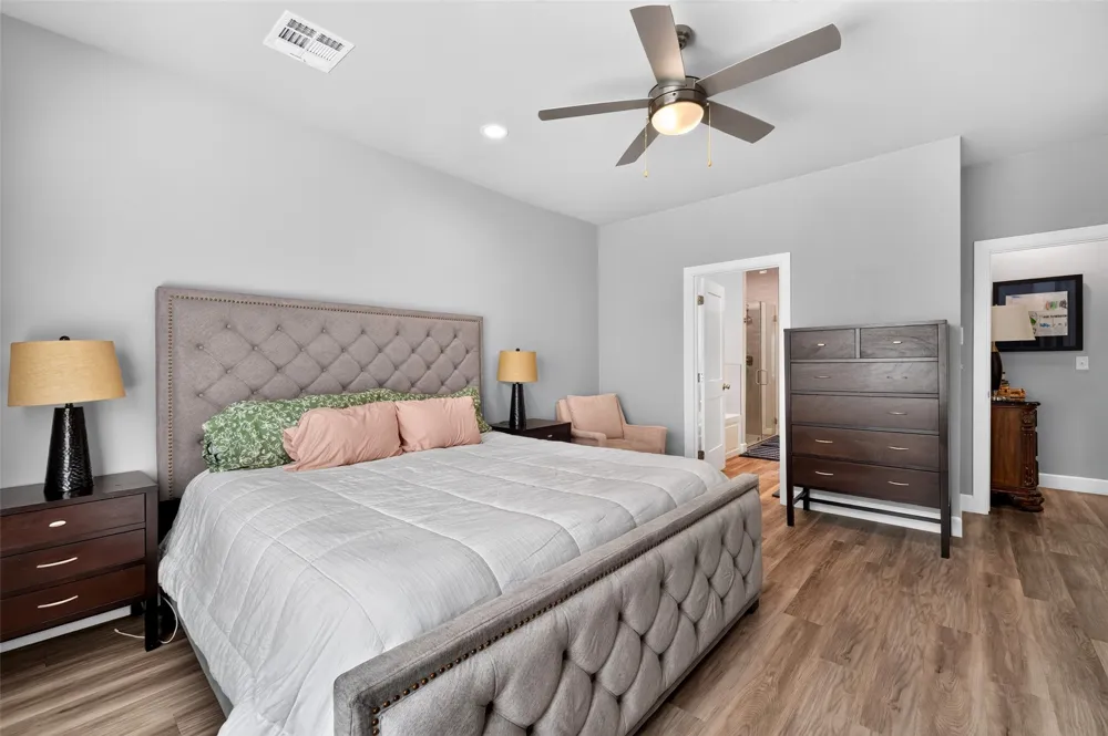 811 E Jacksonville Street Broken Arrow, OK 74012