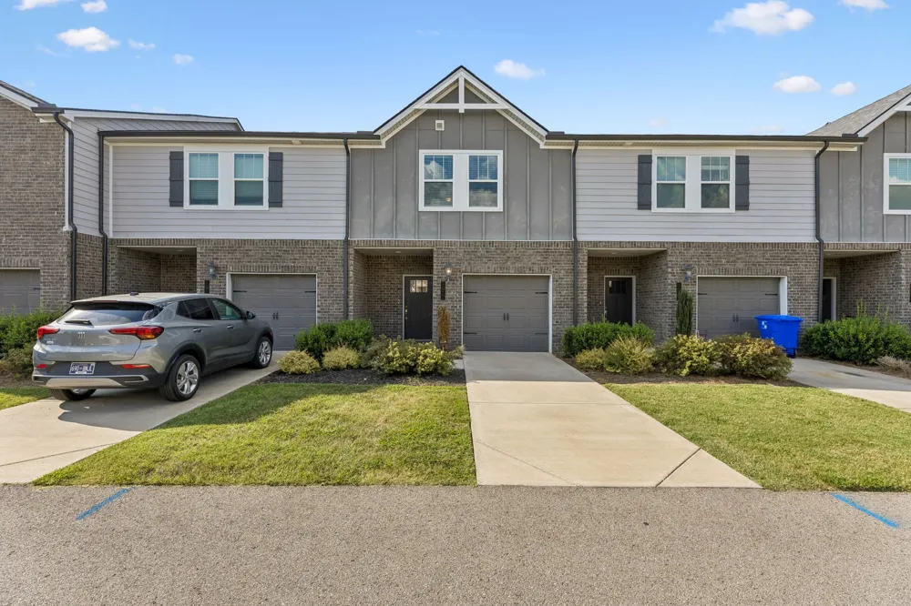 1017 McKee Ct Columbia, TN 38401
