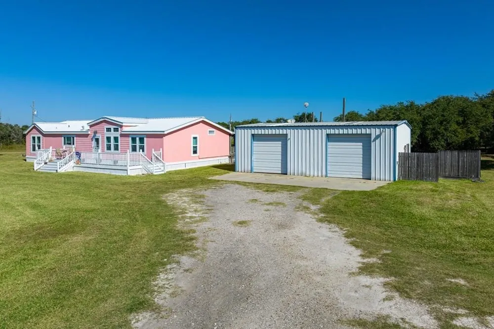 1140 W Beasley Avenue Aransas Pass, TX 78336