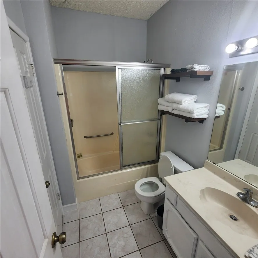 3025 Quail Springs #B10 Corpus Christi, TX 78414