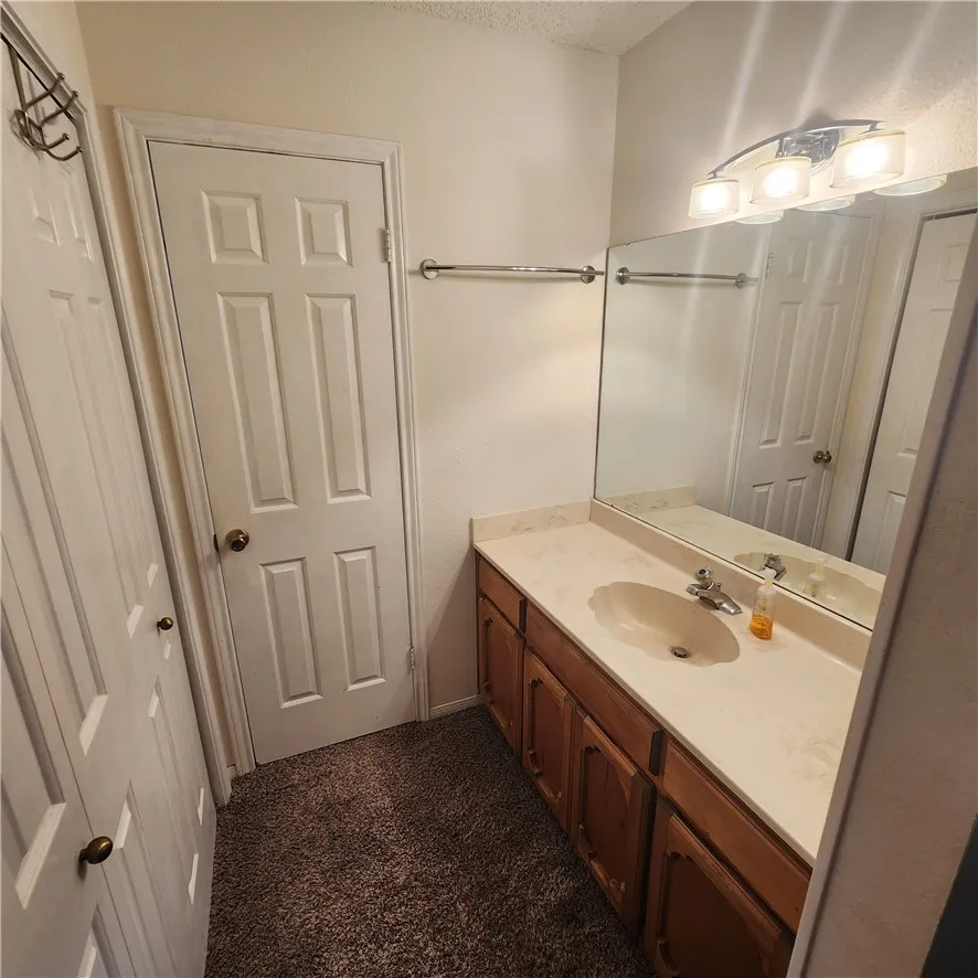 3025 Quail Springs #B10 Corpus Christi, TX 78414