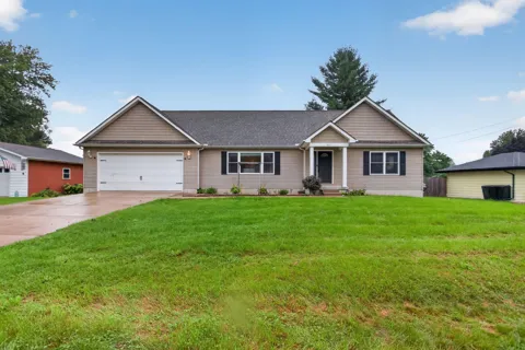 332 Cherokee Lane