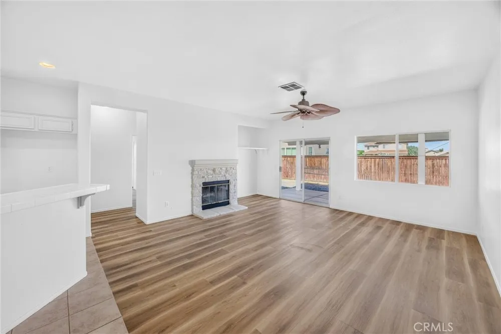 13616 Dellwood Street Victorville, CA 92392