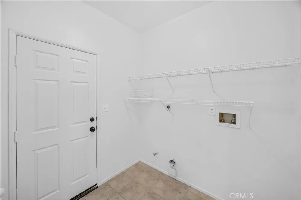 13616 Dellwood Street Victorville, CA 92392