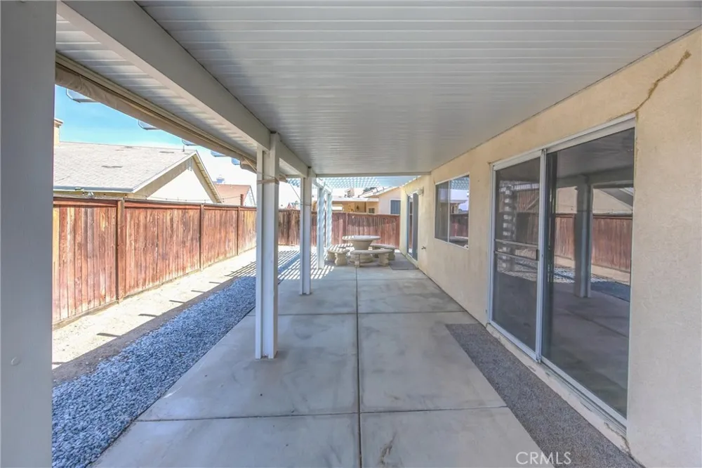 13616 Dellwood Street Victorville, CA 92392