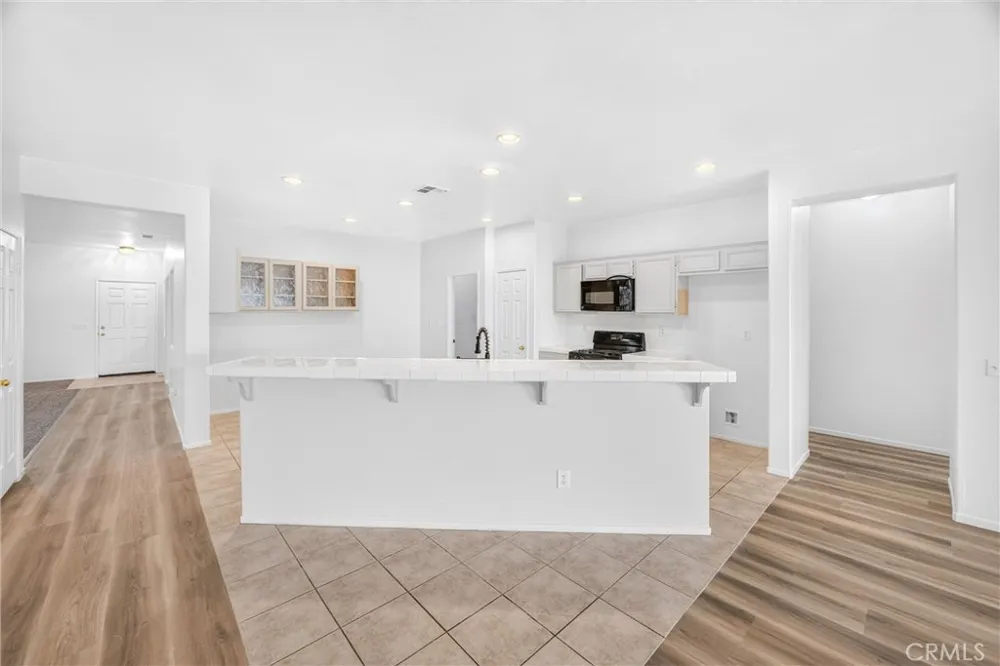 13616 Dellwood Street Victorville, CA 92392