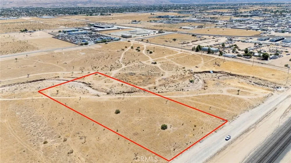 E Santa Fe Hesperia, CA 92345