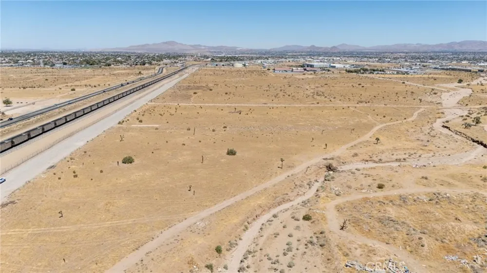 E Santa Fe Hesperia, CA 92345