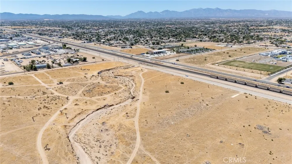 E Santa Fe Hesperia, CA 92345