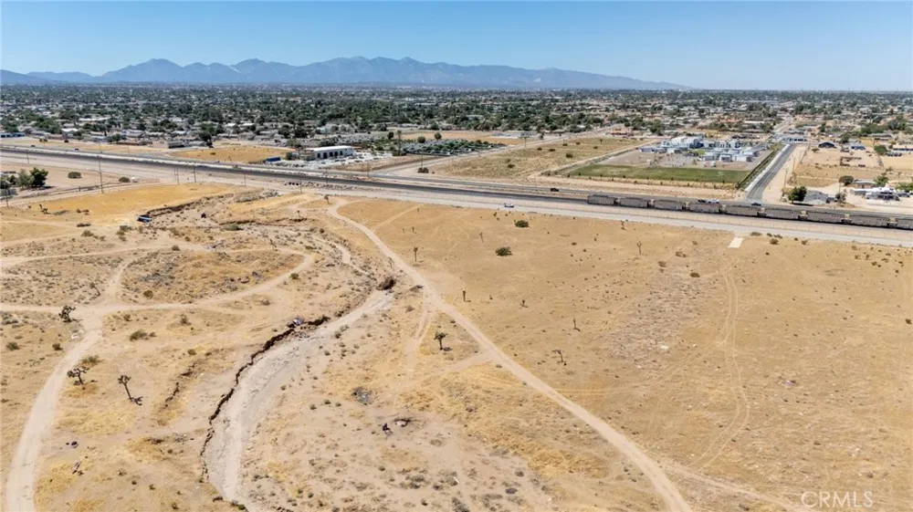 E Santa Fe Hesperia, CA 92345