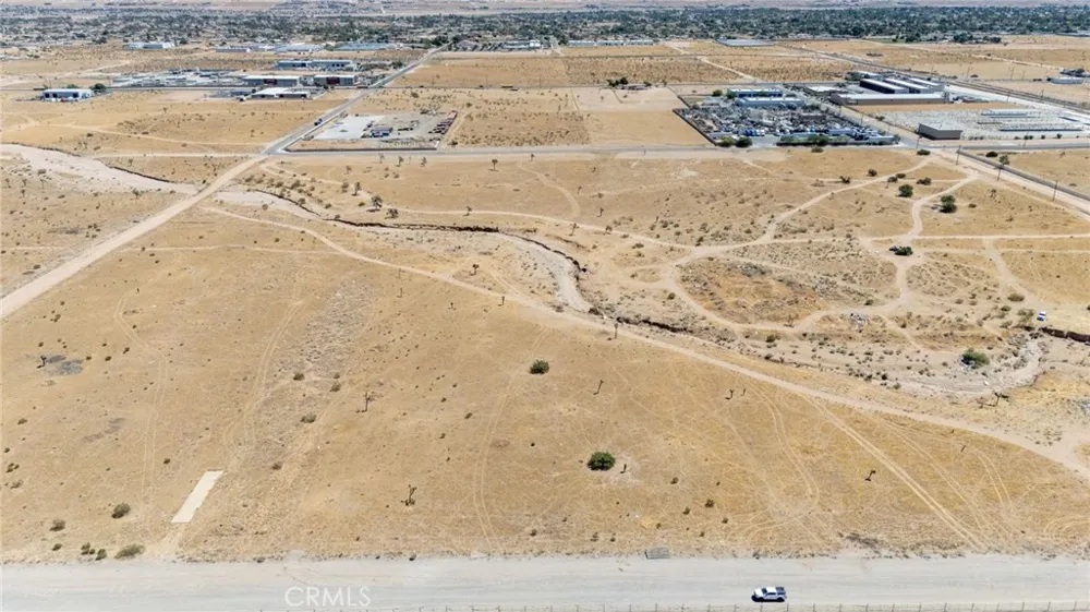 E Santa Fe Hesperia, CA 92345
