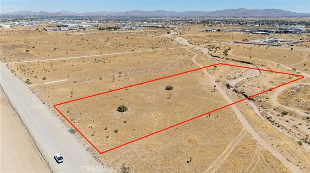 E Santa Fe Hesperia, CA 92345