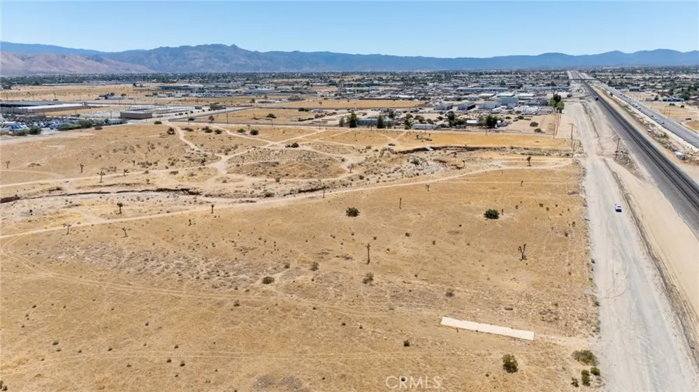 E Santa Fe Hesperia, CA 92345