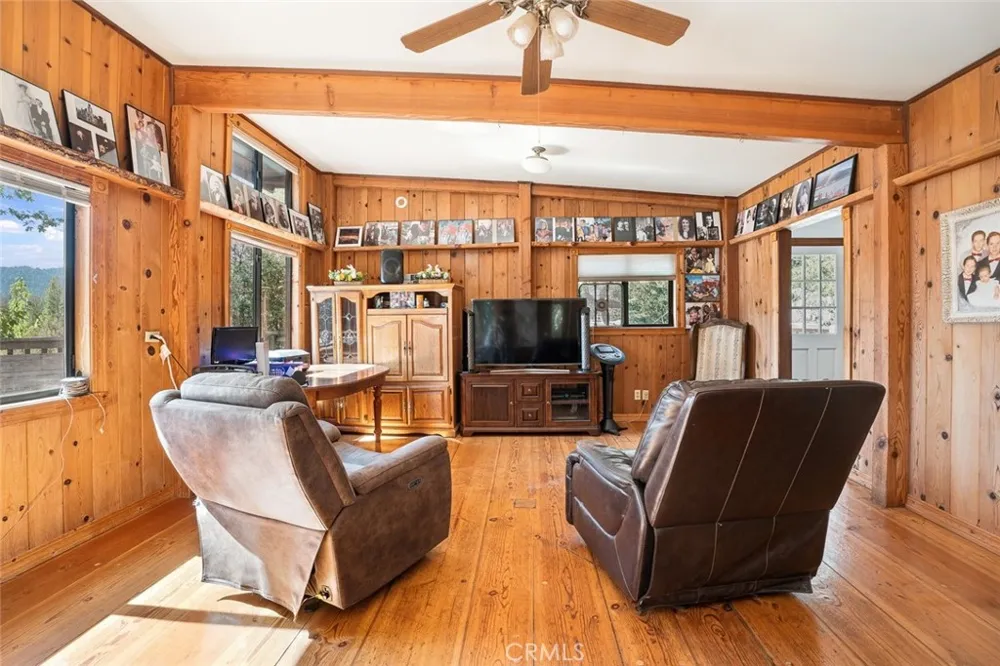 19020 Gschwend Road Philo, CA 95466