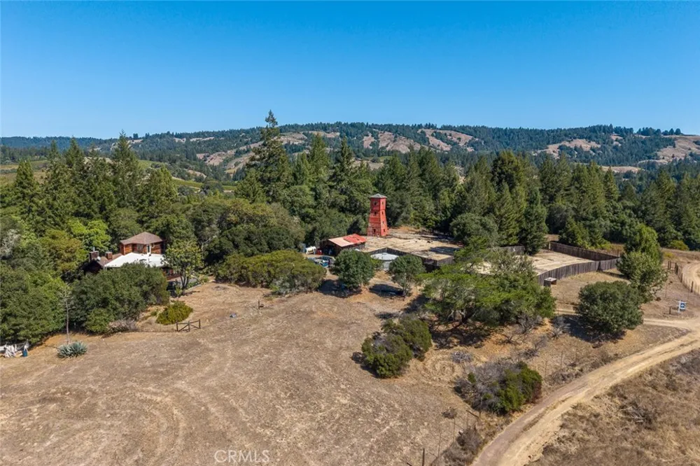 19020 Gschwend Road Philo, CA 95466