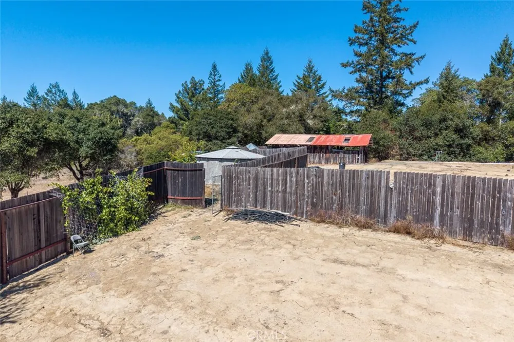 19020 Gschwend Road Philo, CA 95466