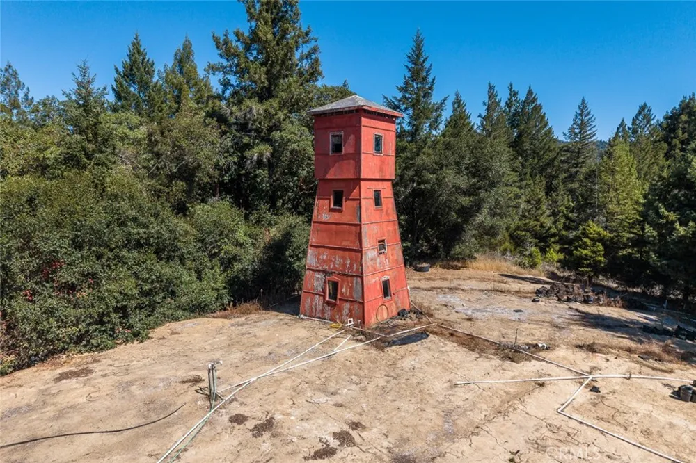 19020 Gschwend Road Philo, CA 95466