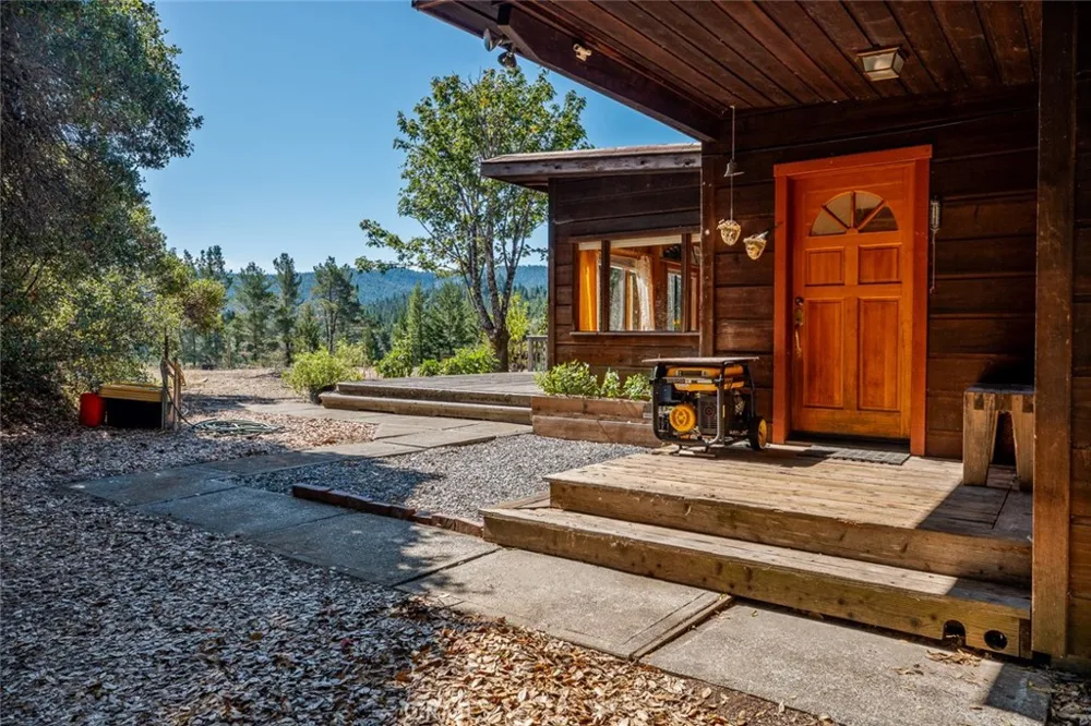 19020 Gschwend Road Philo, CA 95466