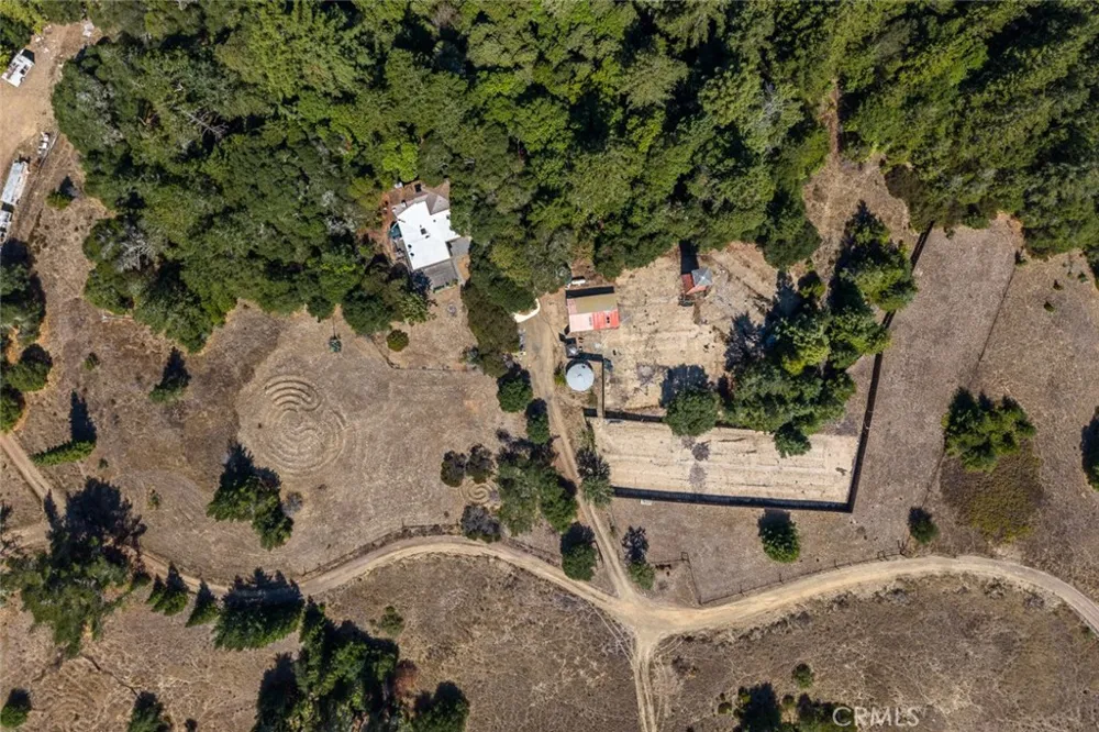 19020 Gschwend Road Philo, CA 95466