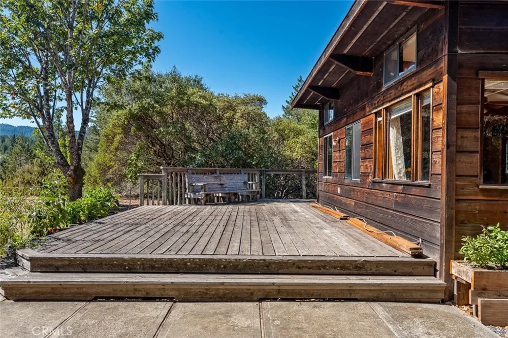 19020 Gschwend Road Philo, CA 95466