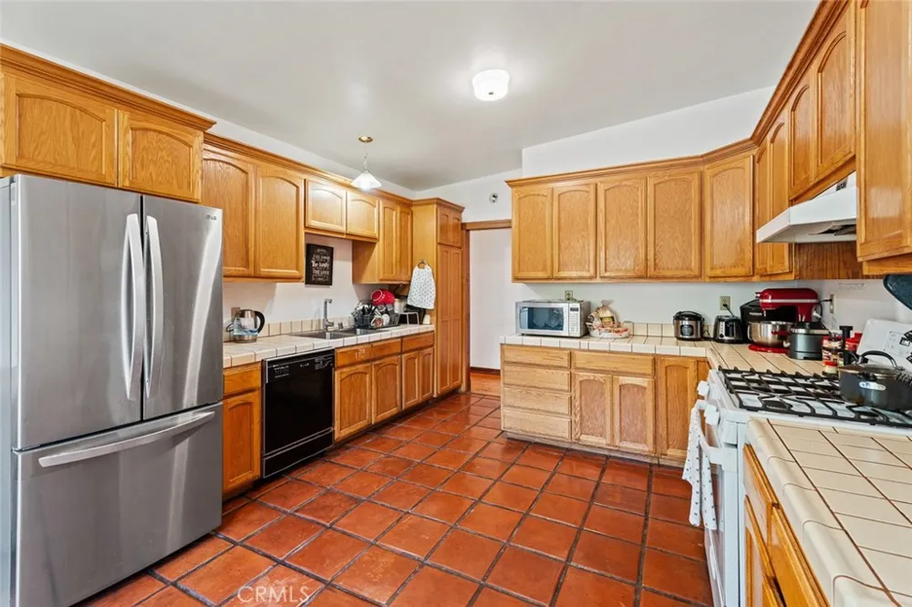 19020 Gschwend Road Philo, CA 95466