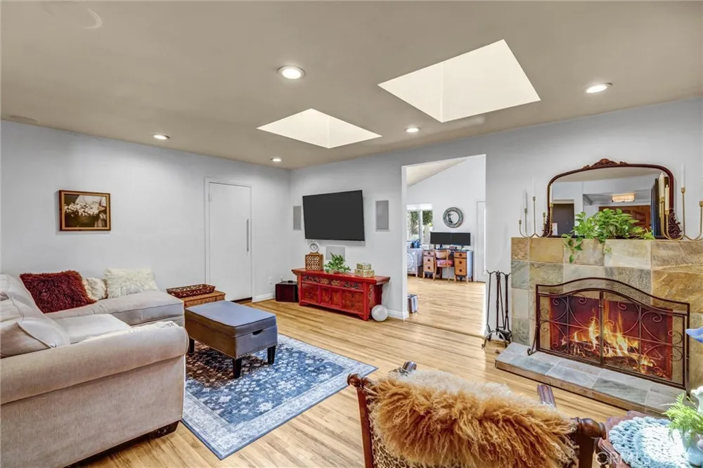 2530 Redcoach Lane La Habra, CA 90631
