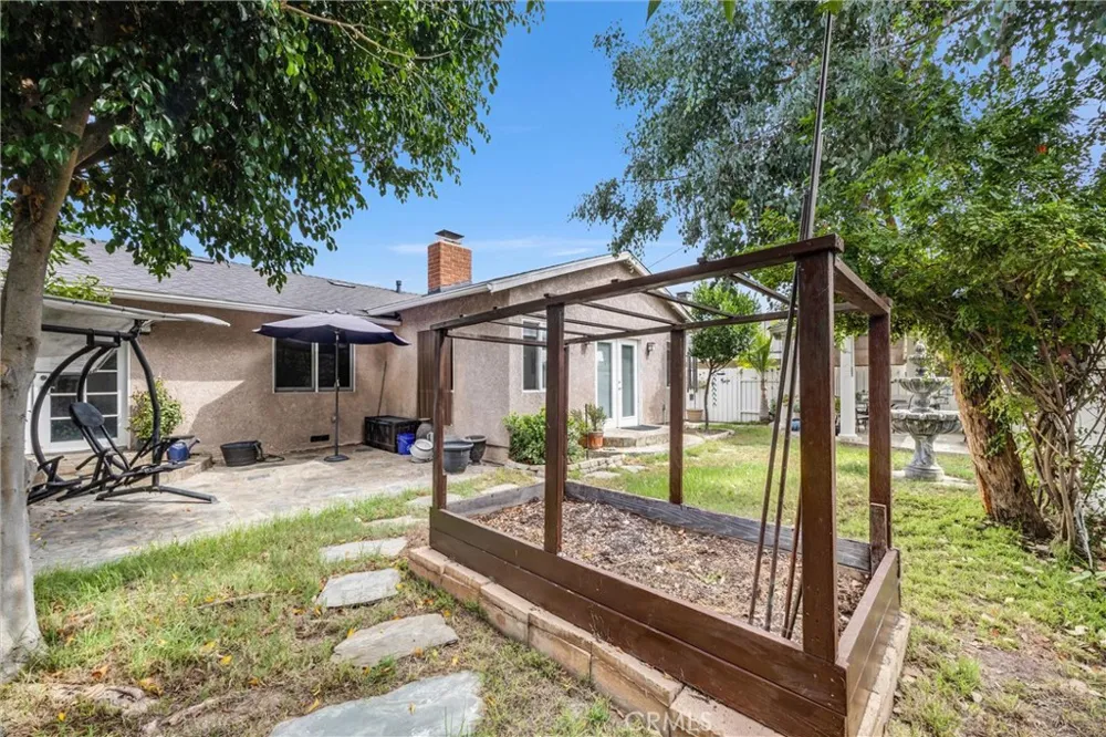 2530 Redcoach Lane La Habra, CA 90631