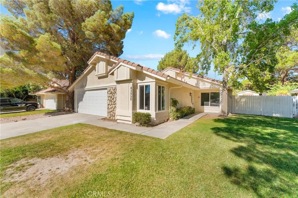 43552 Yew Street Lancaster, CA 93536