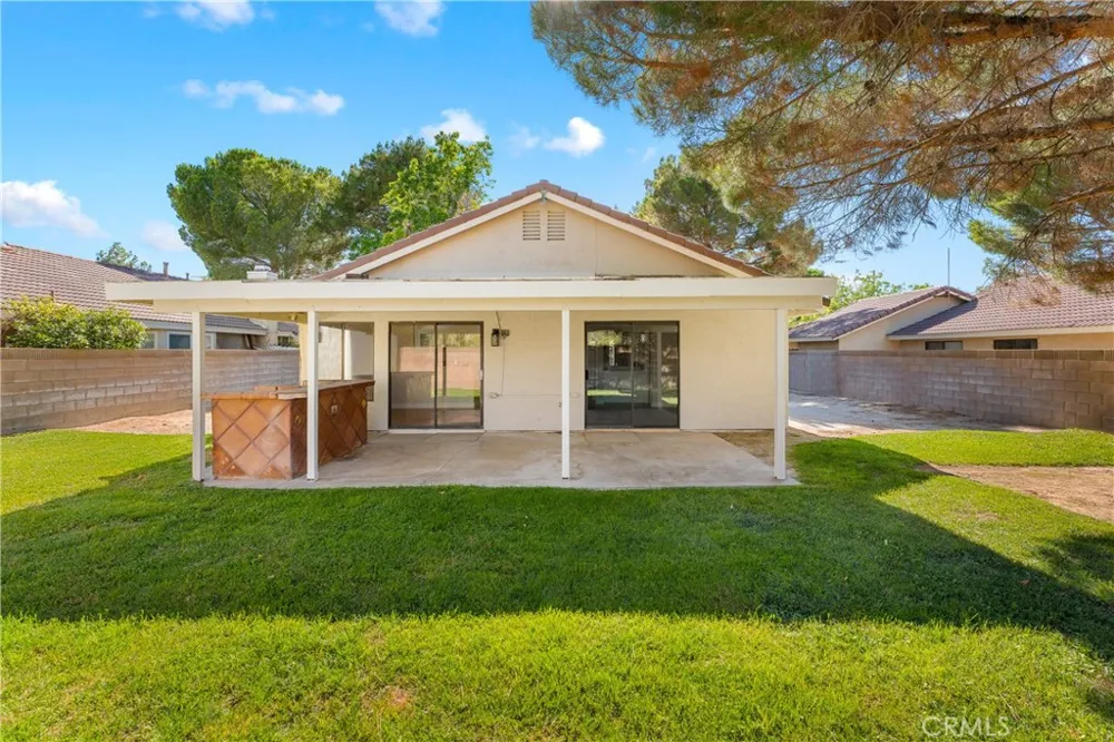 43552 Yew Street Lancaster, CA 93536