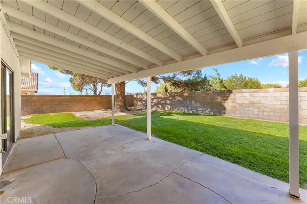 43552 Yew Street Lancaster, CA 93536