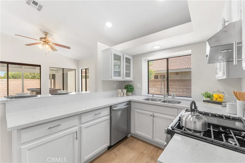 43552 Yew Street Lancaster, CA 93536
