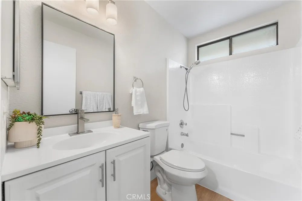 43552 Yew Street Lancaster, CA 93536