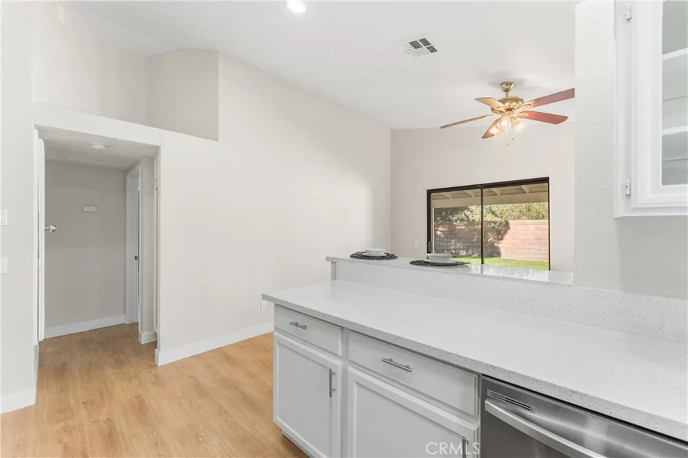 43552 Yew Street Lancaster, CA 93536