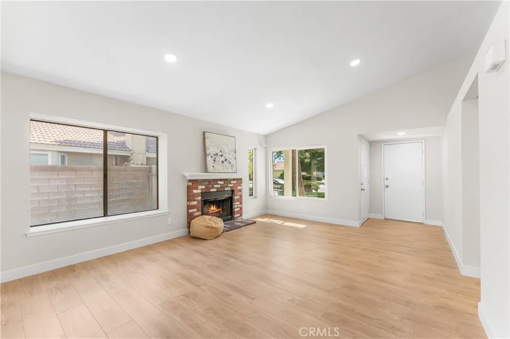 43552 Yew Street Lancaster, CA 93536