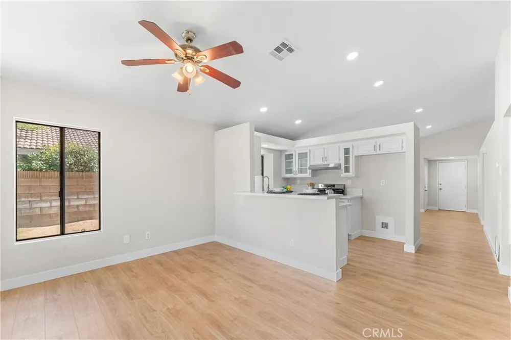 43552 Yew Street Lancaster, CA 93536