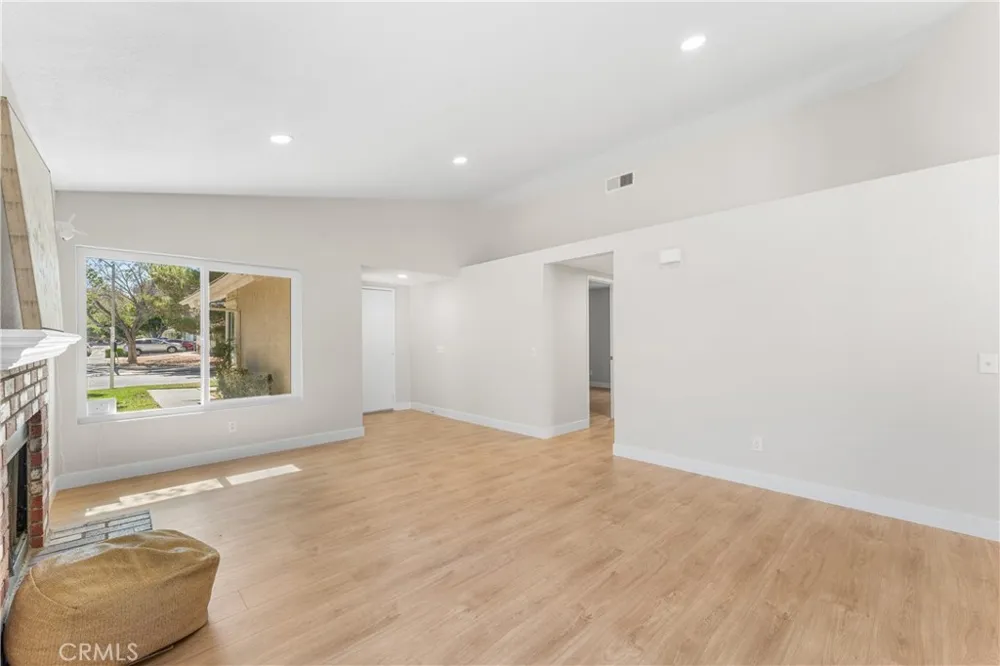 43552 Yew Street Lancaster, CA 93536