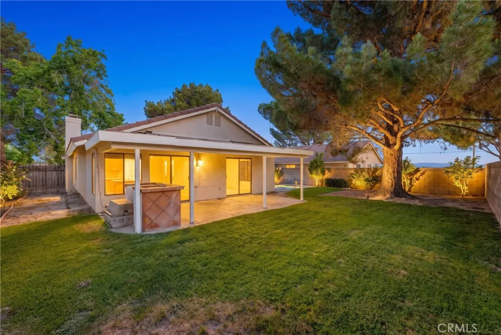 43552 Yew Street Lancaster, CA 93536