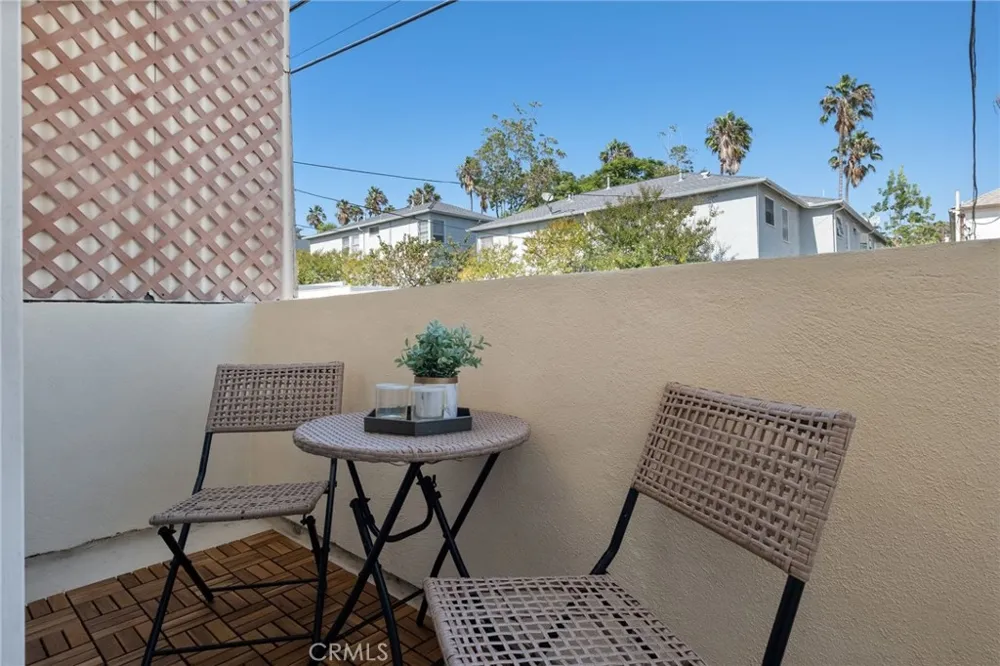 1037 18th Street #9 Santa Monica, CA 90403