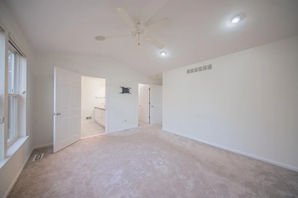 6261 Maplehurst Drive Ypsilanti, MI 48197