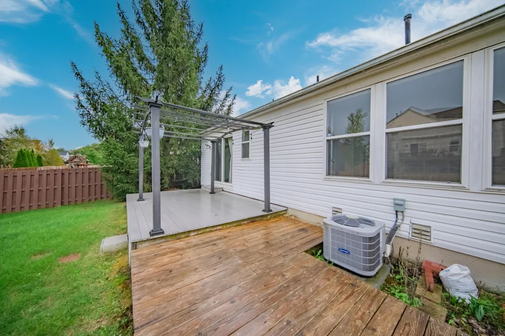 6261 Maplehurst Drive Ypsilanti, MI 48197
